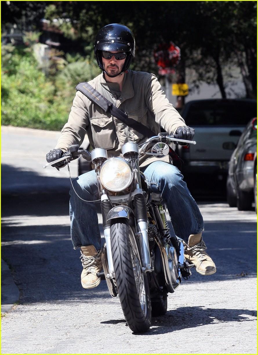 Keanu Reeves image Keanu Reeves: Motorcycle Birthday Boy! HD