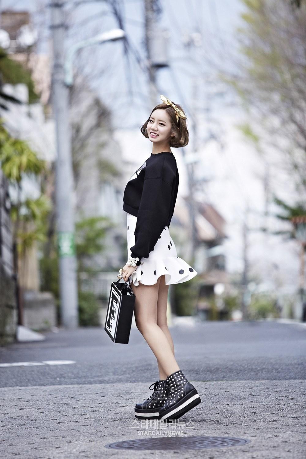 Lee Hyeri Short Hair