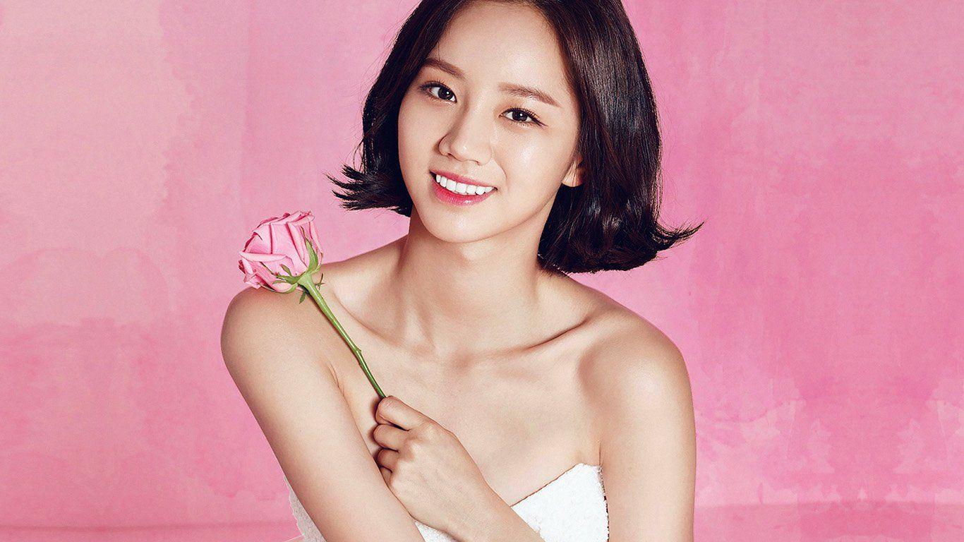 Hj06 Hyeri Cute Pink Kpop Girl. Background Wallpaper. Girl's Day