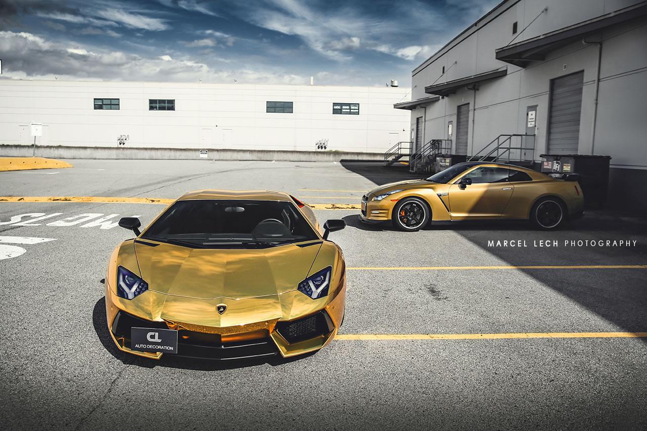 Download Lamborghini Aventador in Gold Chrome Wrap front photo