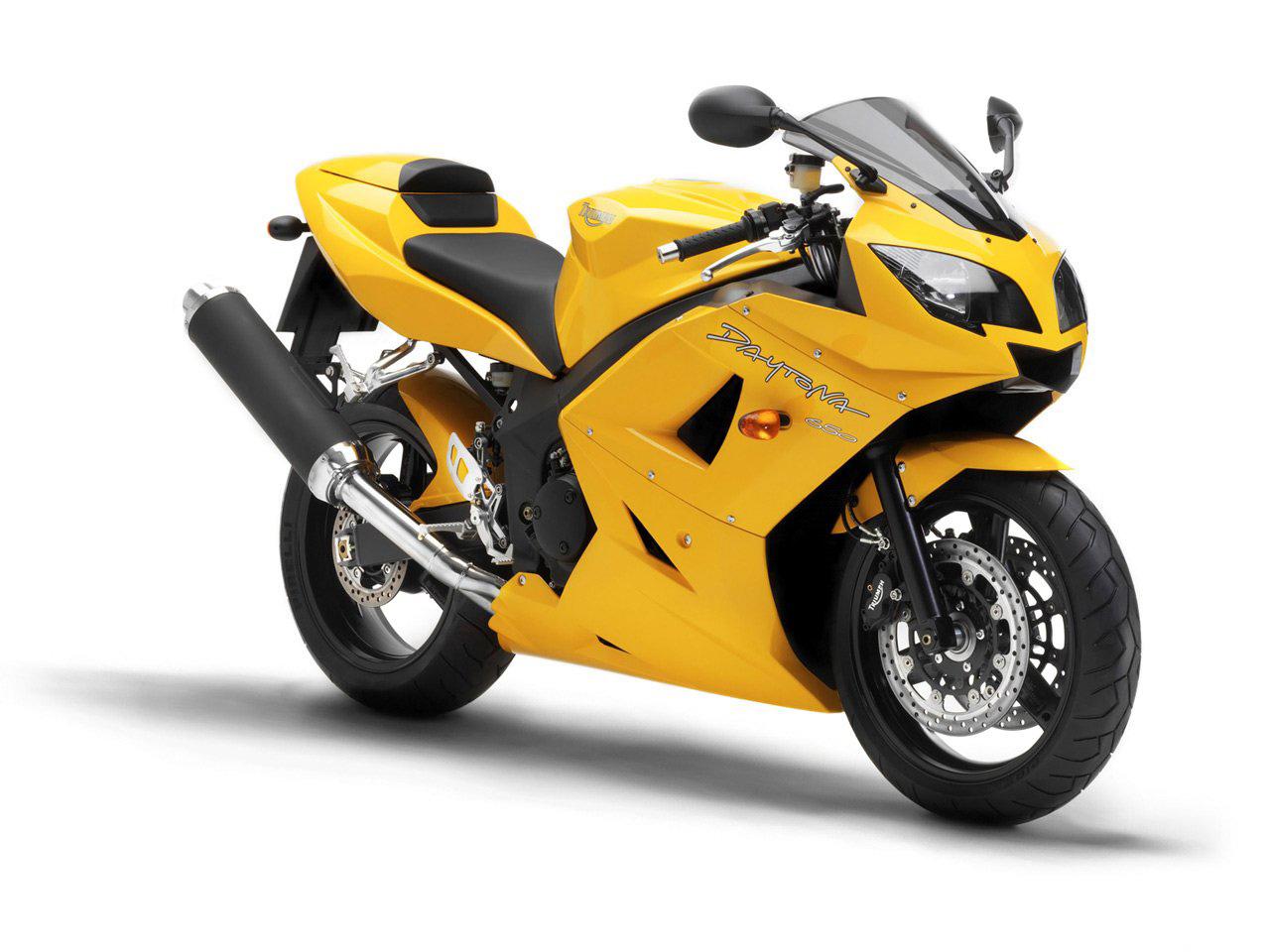 Triumph Daytona wallpaper