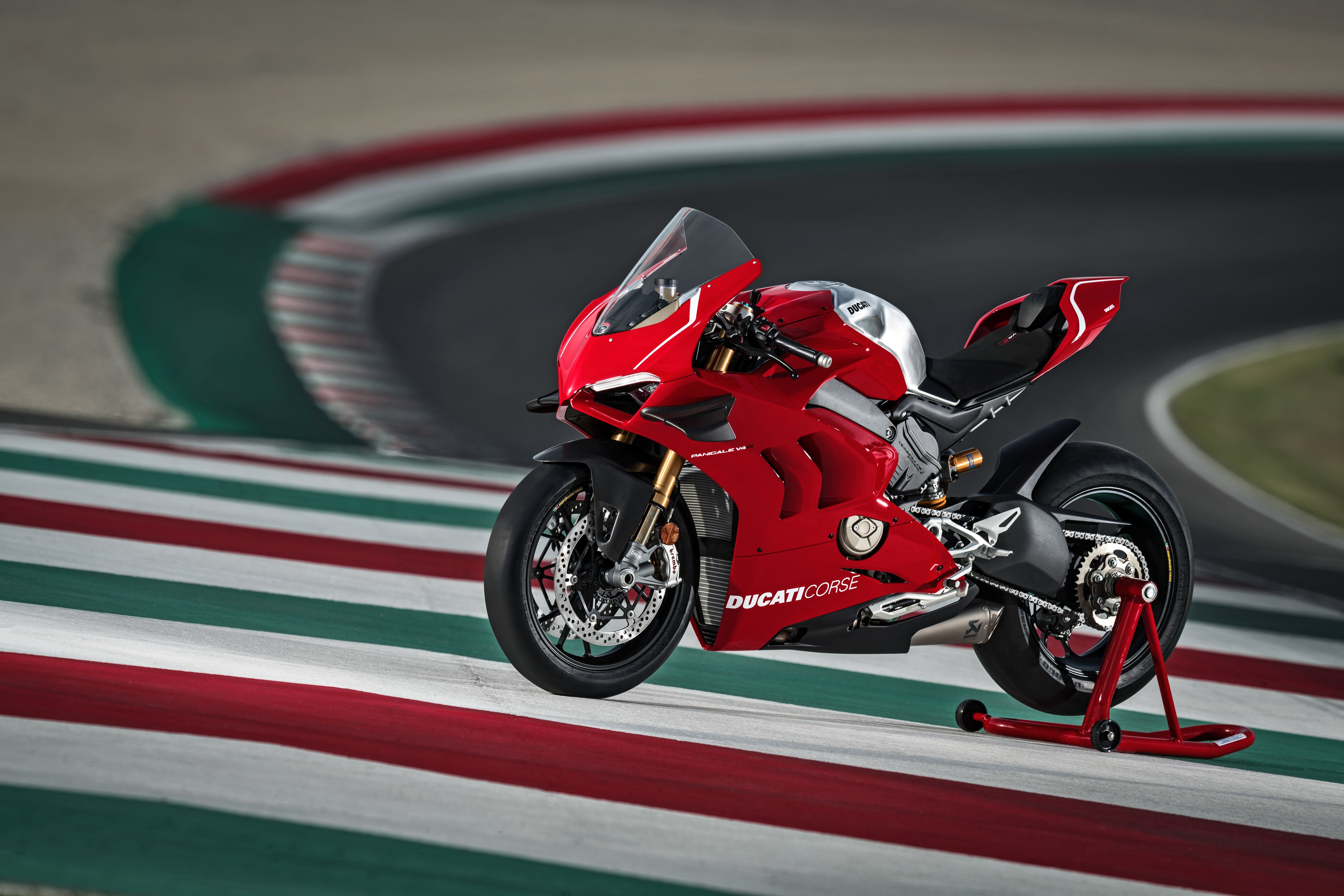 Ducati Announces Panigale V4 R Track Special Ahead of 2018 Milan