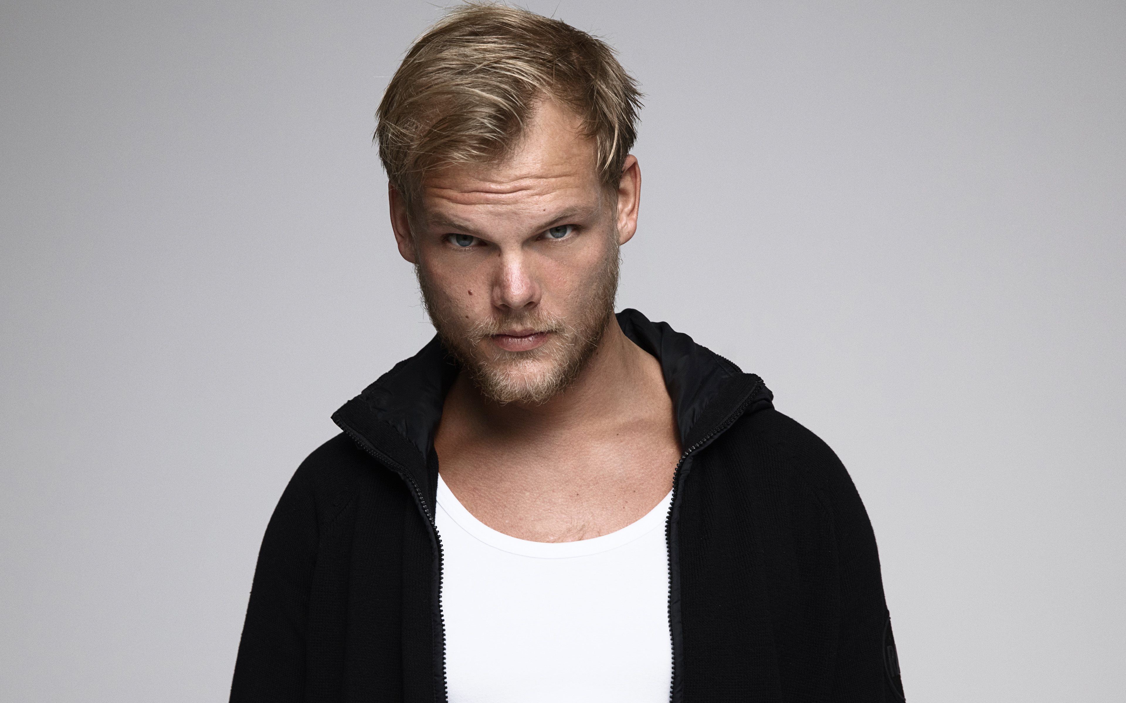 Download wallpaper Avicii, Young musicians, DJ, artists, Swedish DJ, Tim Bergling for desktop with resolution 3840x2400. High Quality HD picture wallpaper