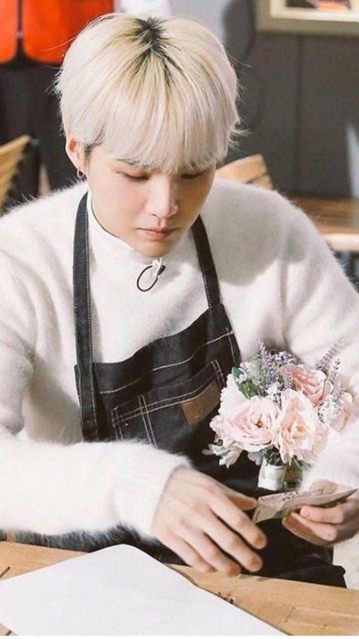 Soft hours with lil meow meow. yoongi. Bts, Bts suga, Min