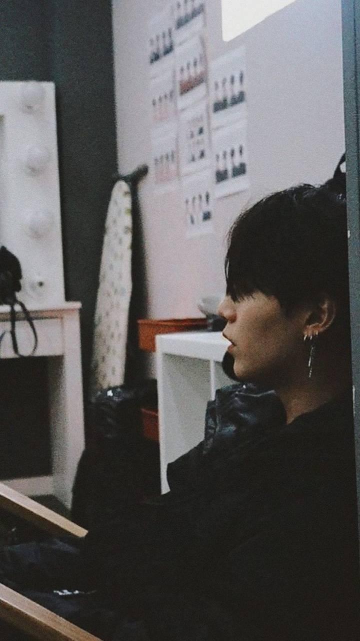 Min Yoongi Wallpaper
