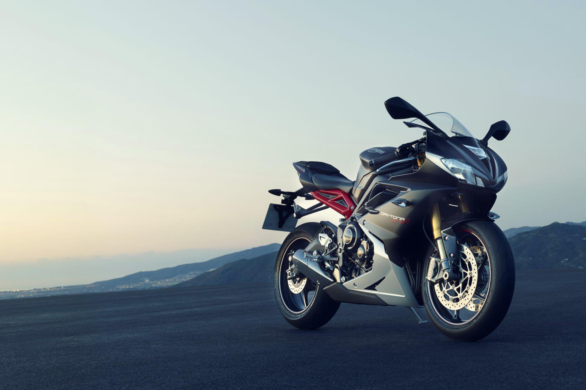 New Sport Bikes Free Latest HD Photo Wallpaper Download 1950x1300
