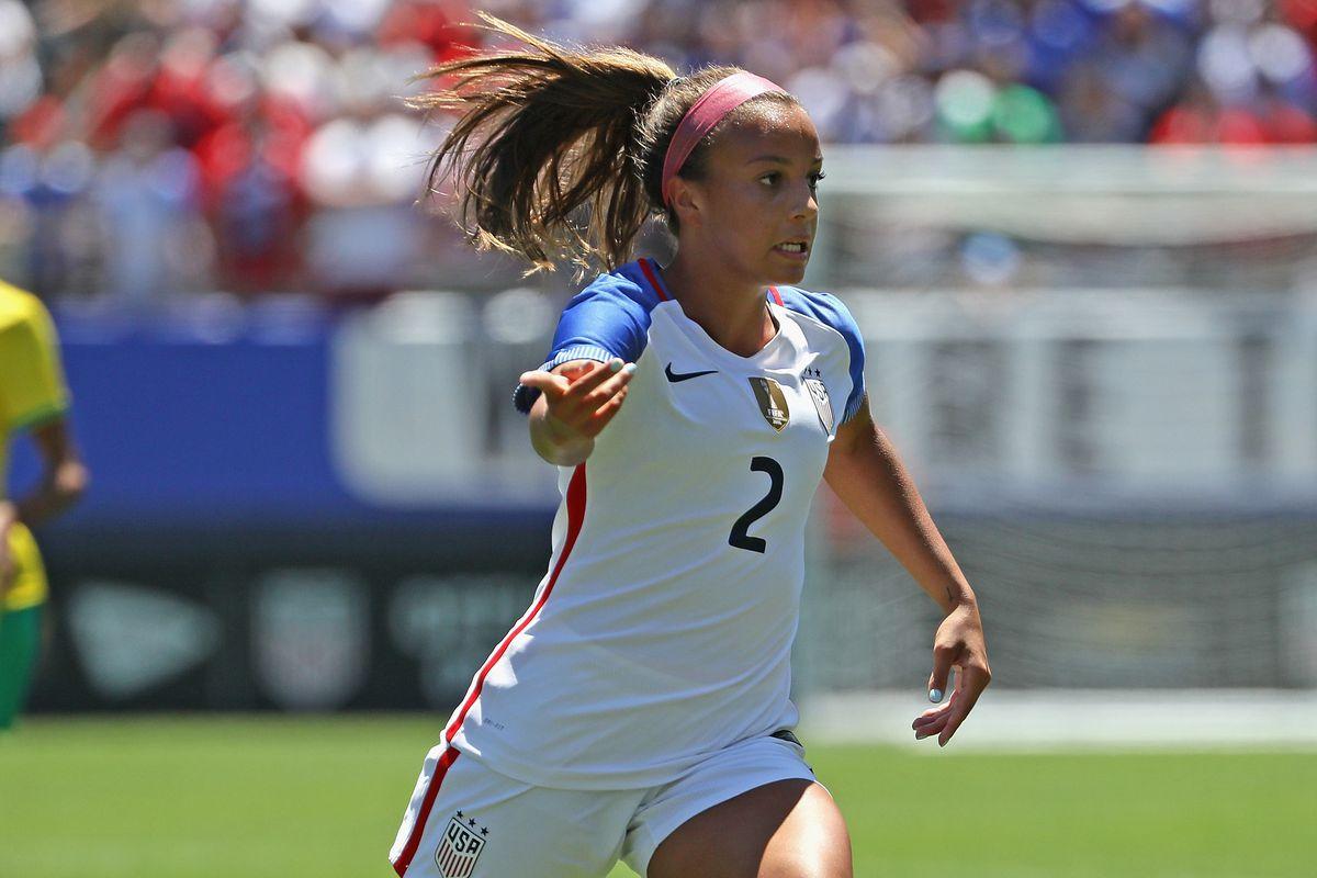 18 Year Old USWNT Star Mallory Pugh Is Turning Pro On Her Terms, Not