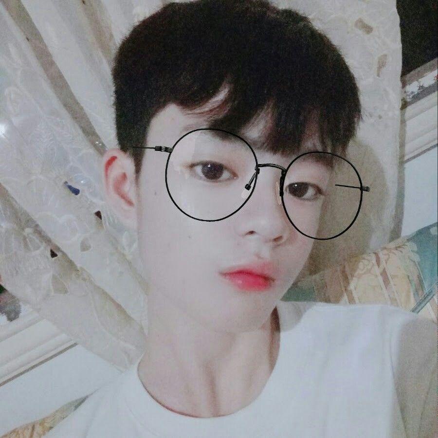 Chester lapaz Ctto. Bong soon and min min. Chester