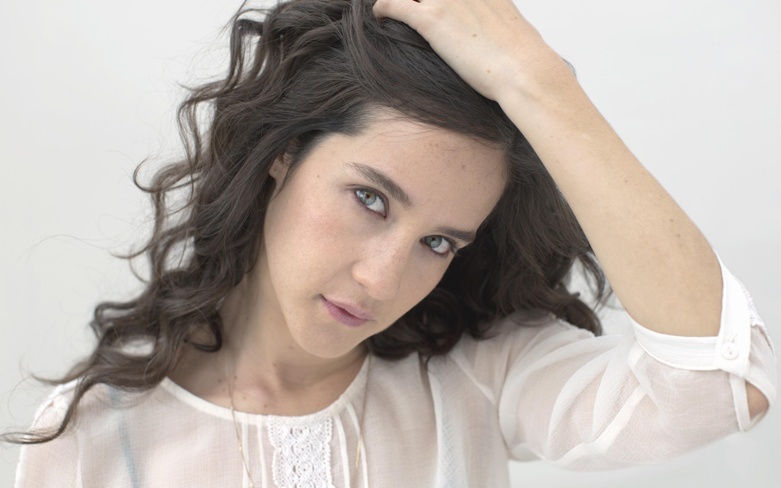 Wallpaper Ximena Sarinana 02 2560x1600 HD Picture, Image