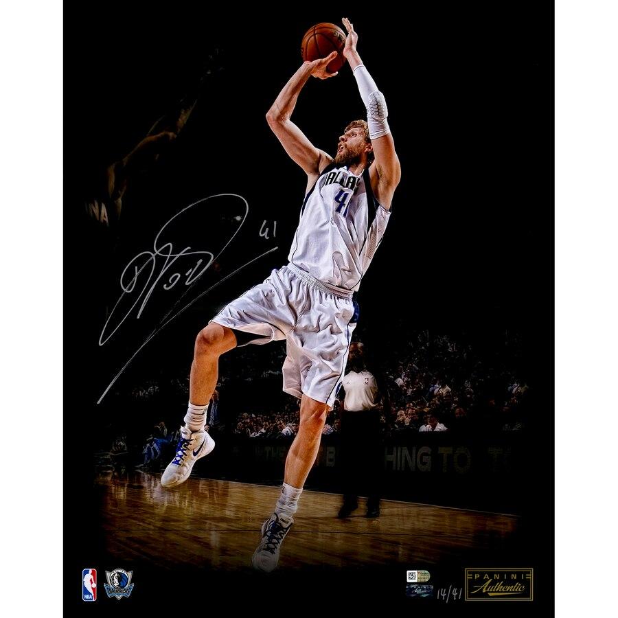 Dirk Nowitzki Dallas Mavericks Autographed 16 x 20 Fade Away
