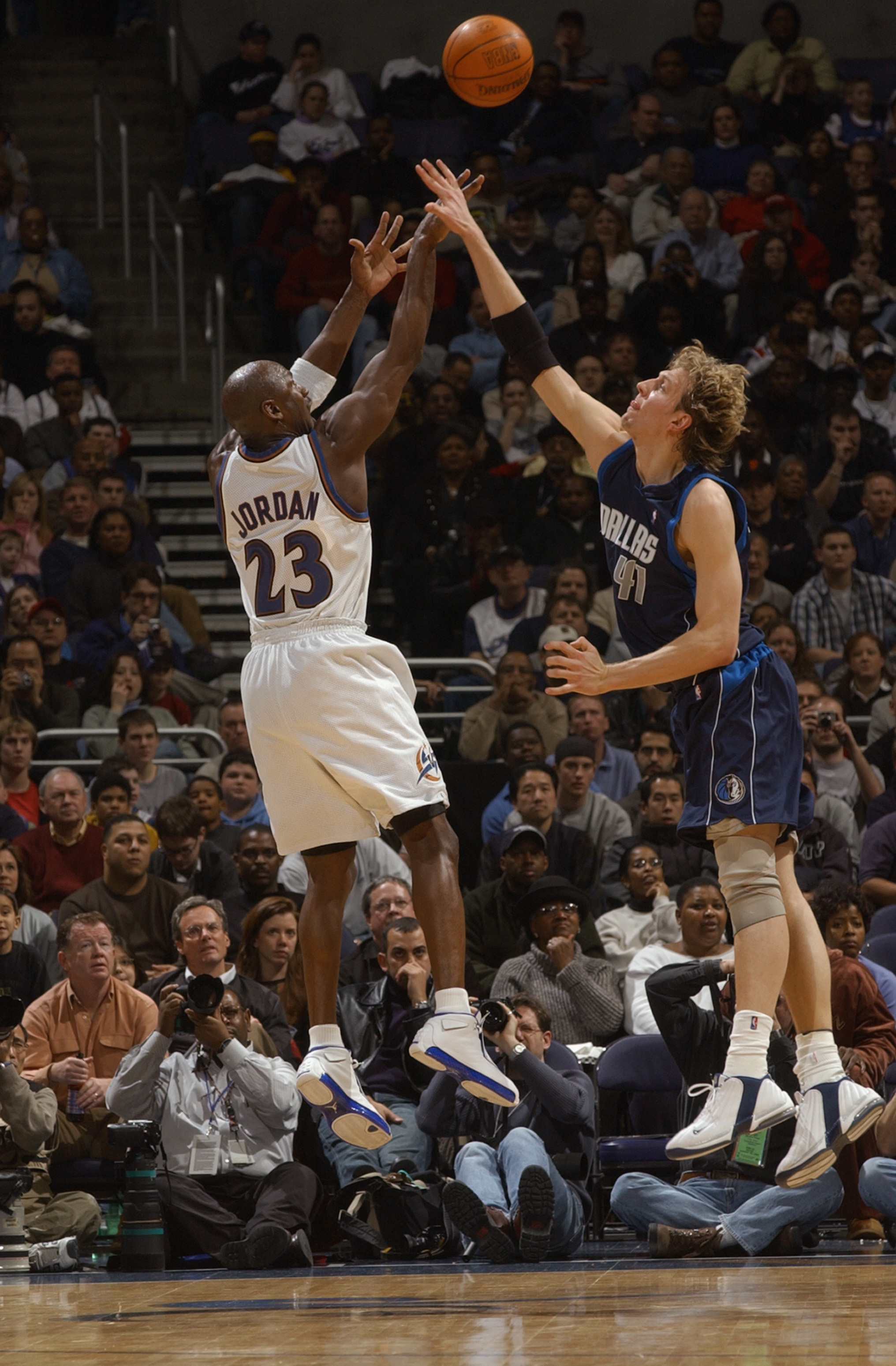 Dallas Mavericks: Michael Jordan: Nowitzki one of 4 current NBA