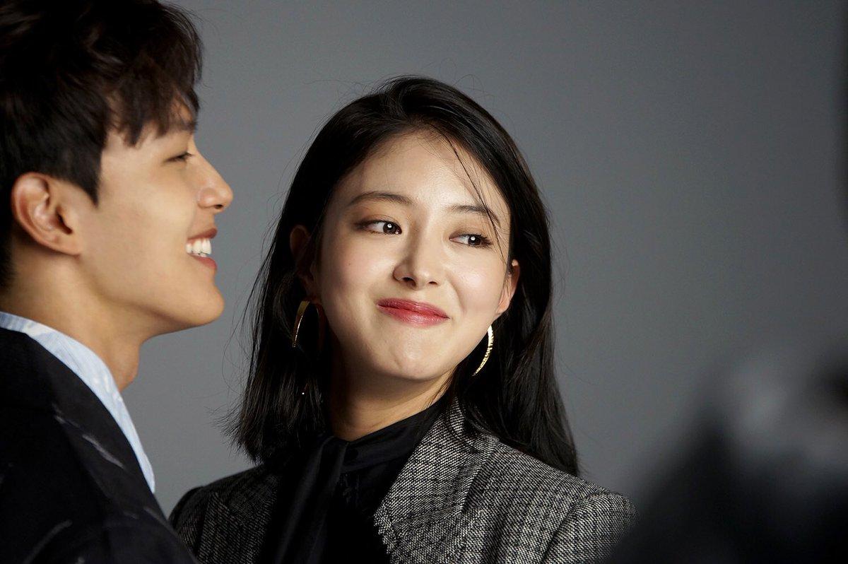 TvN Drama】The Crowned Clown ─ Yeo Jin Goo & Lee Se Young