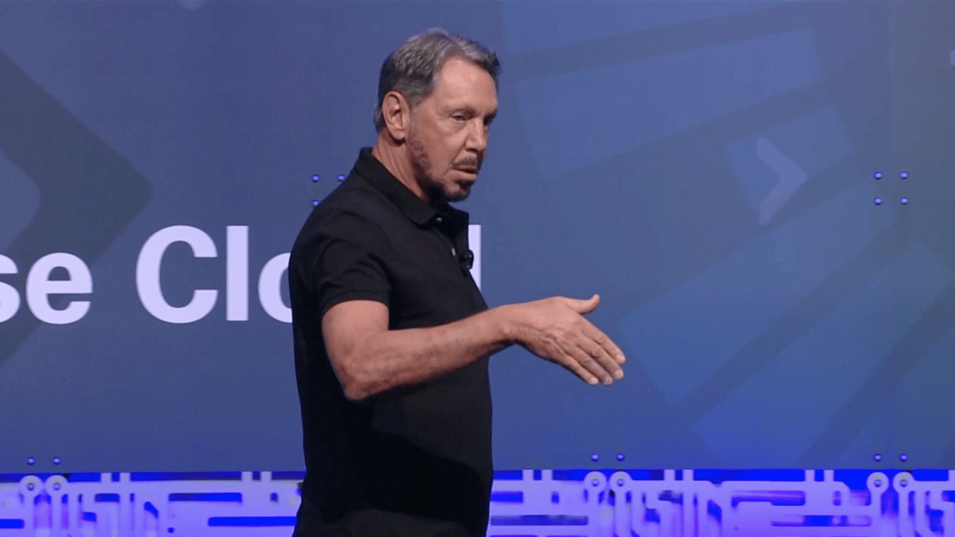 Oracle's Larry Ellison says it will be hard for Amazon to use own tech