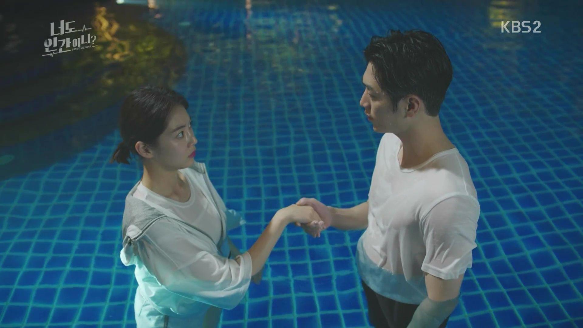Jatuh Cinta dengan Robot, 10 Adegan Romantis di Drama Are You Human?