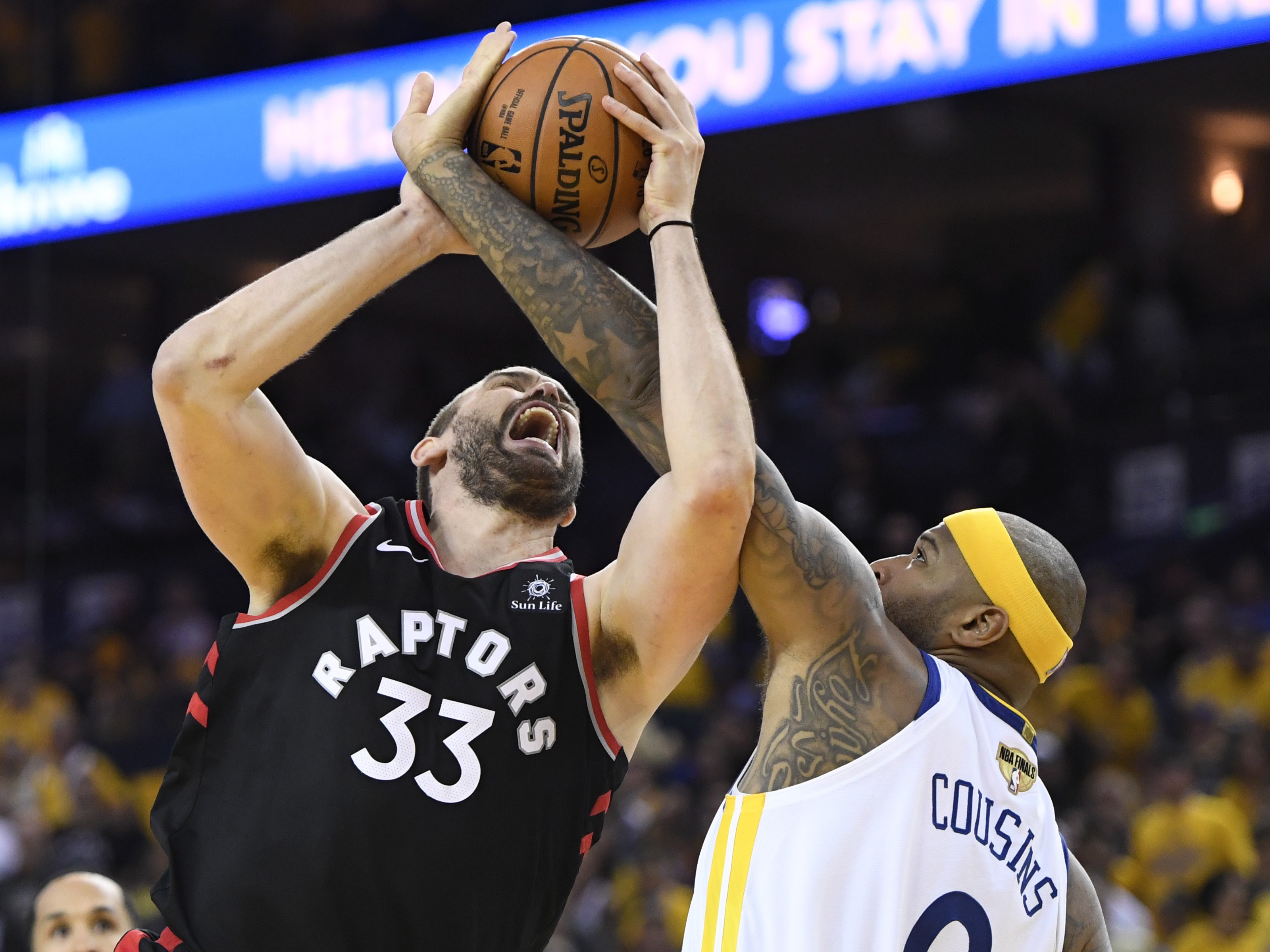 Play By Play: Raptors Defeat Warriors In Game 3 Of The NBA Finals