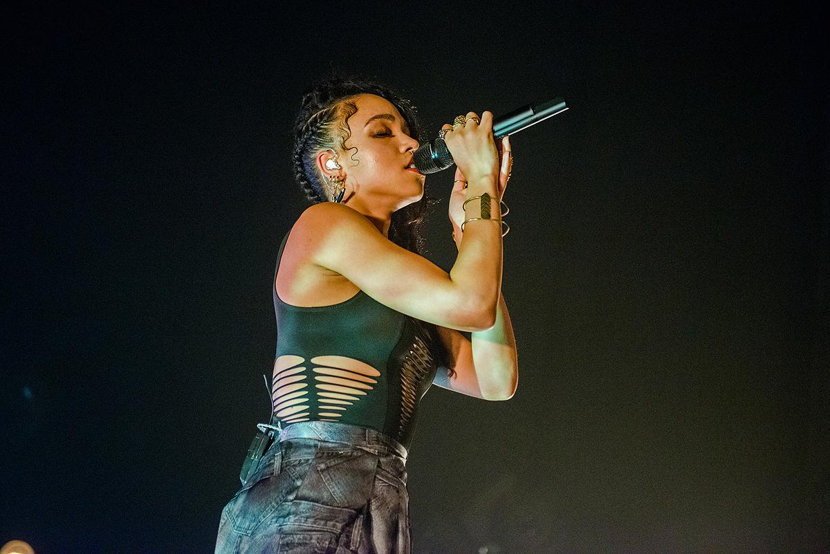 It looks like FKA Twigs is about to release new music
