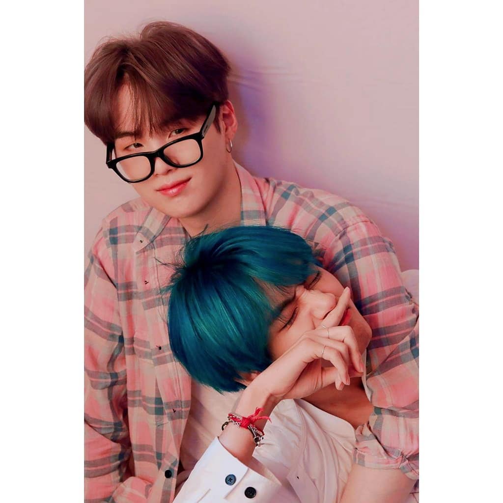 WallpaperBts Instagram posts (photos and videos)