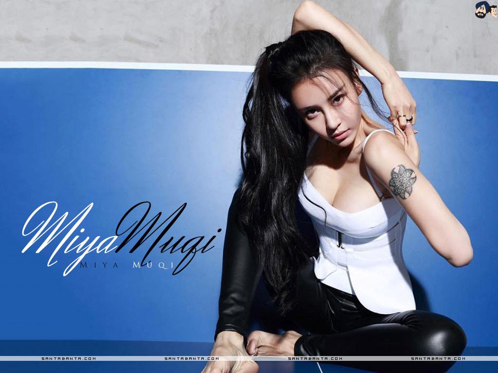 Hot Bollywood Heroines & Actresses HD Wallpaper I Indian Models