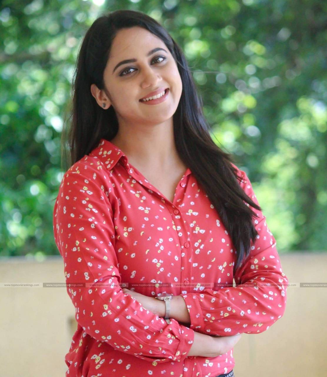 Mia George Wallpaper