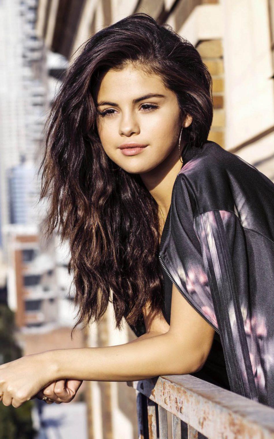 Download Selena Gomez Photohoot 2017 Free Pure 4K Ultra HD Mobile
