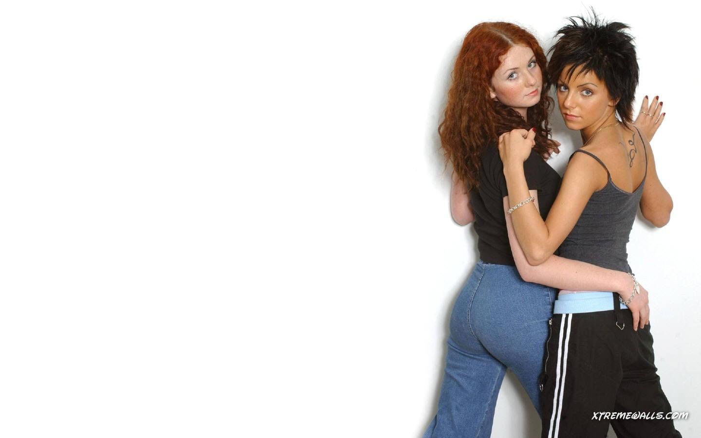 Ultra HD T A T U Wallpaper ZPP3K