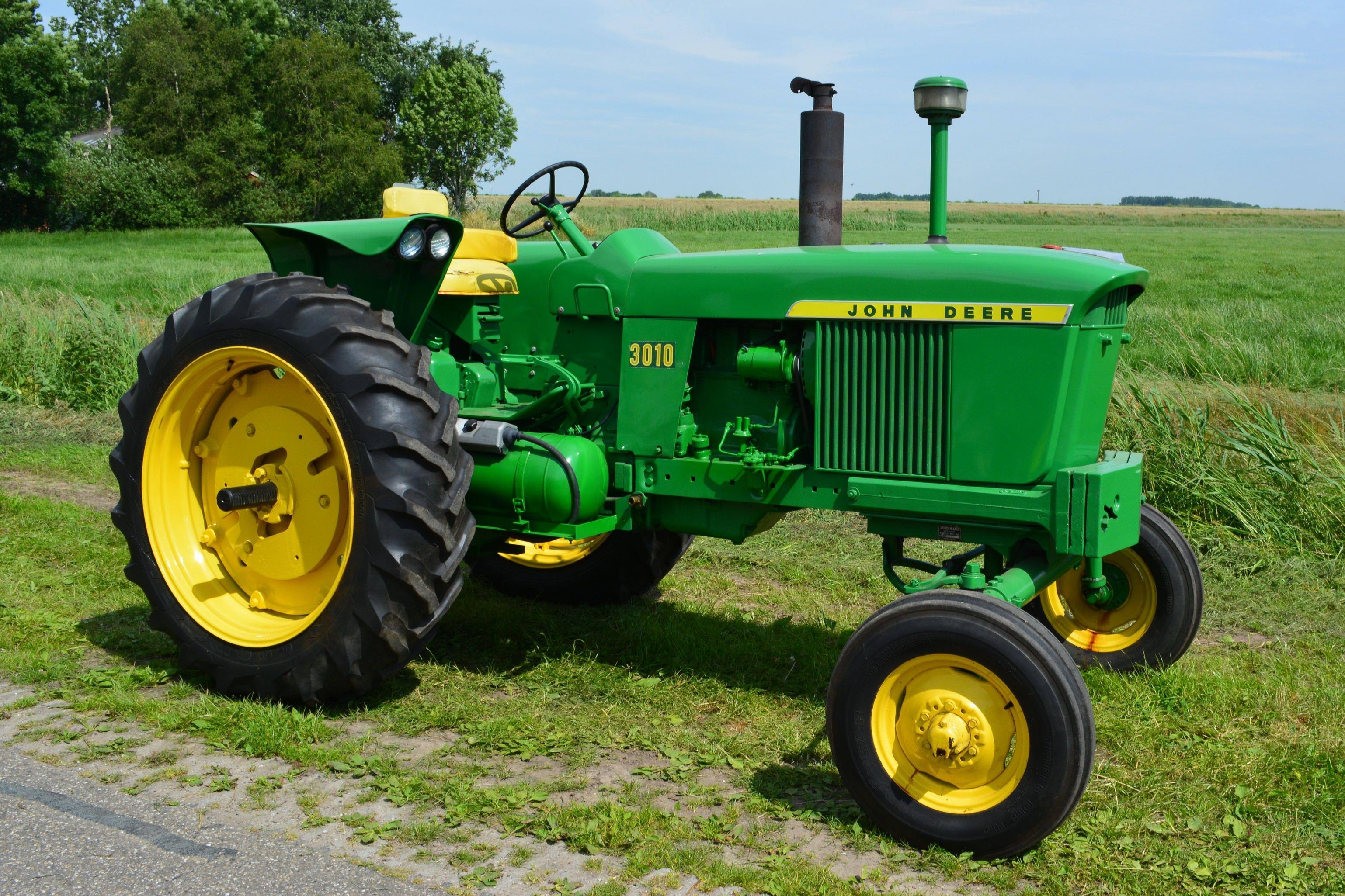 John Deere Tractor Wallpaper HD Free Download