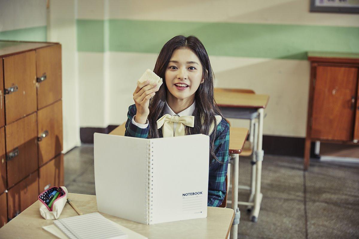 Fromis_9 Picha Nagyung. Moyo B Cut HD Karatasi La Kupamba Ukuta