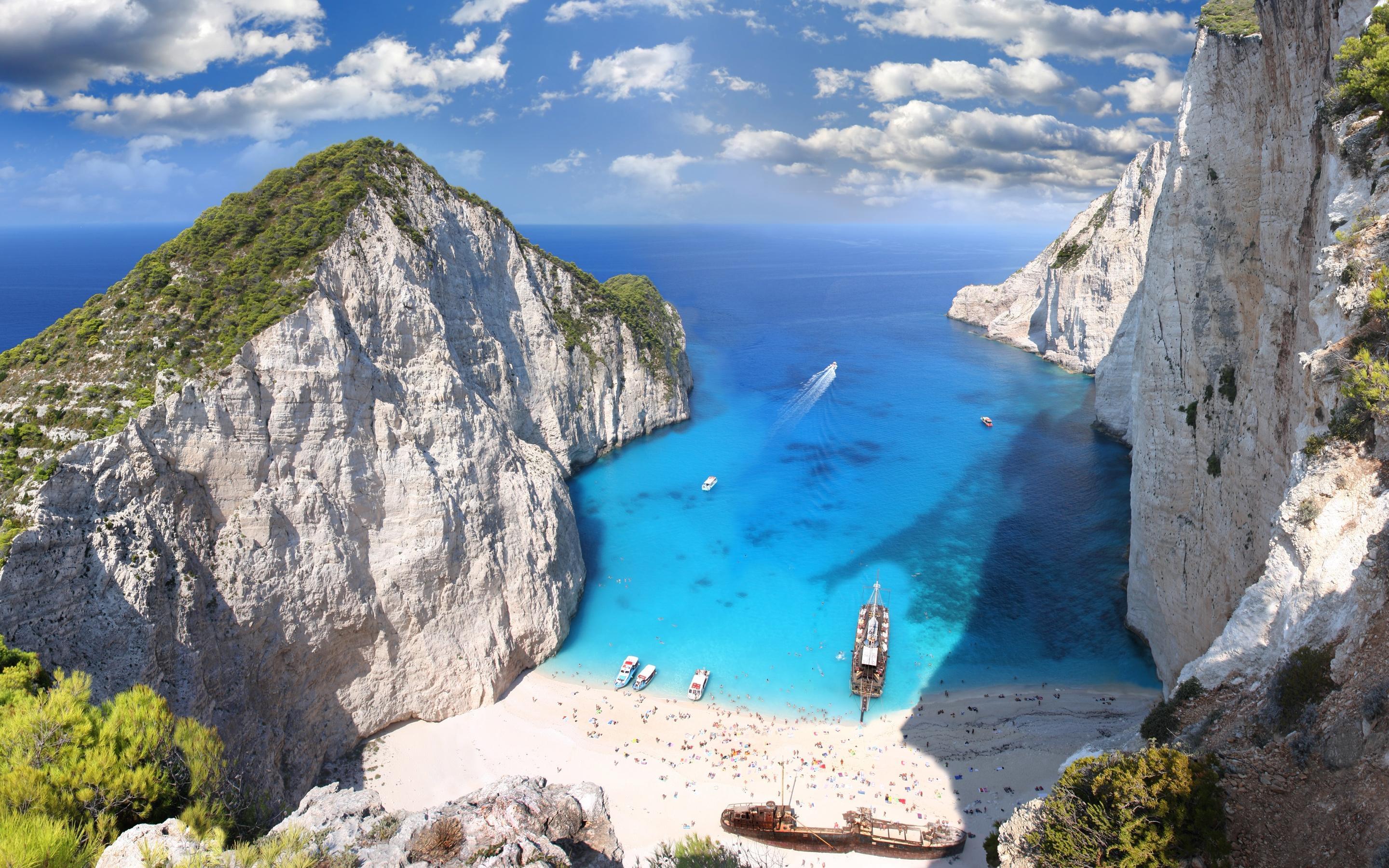 Download 2880x1800 Zakynthos, Greece, Mountains, Blue Ocean, Beach