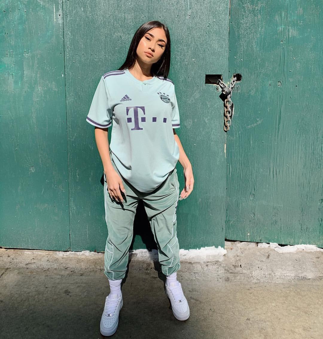 Paloma Mami Wallpapers - Wallpaper Cave