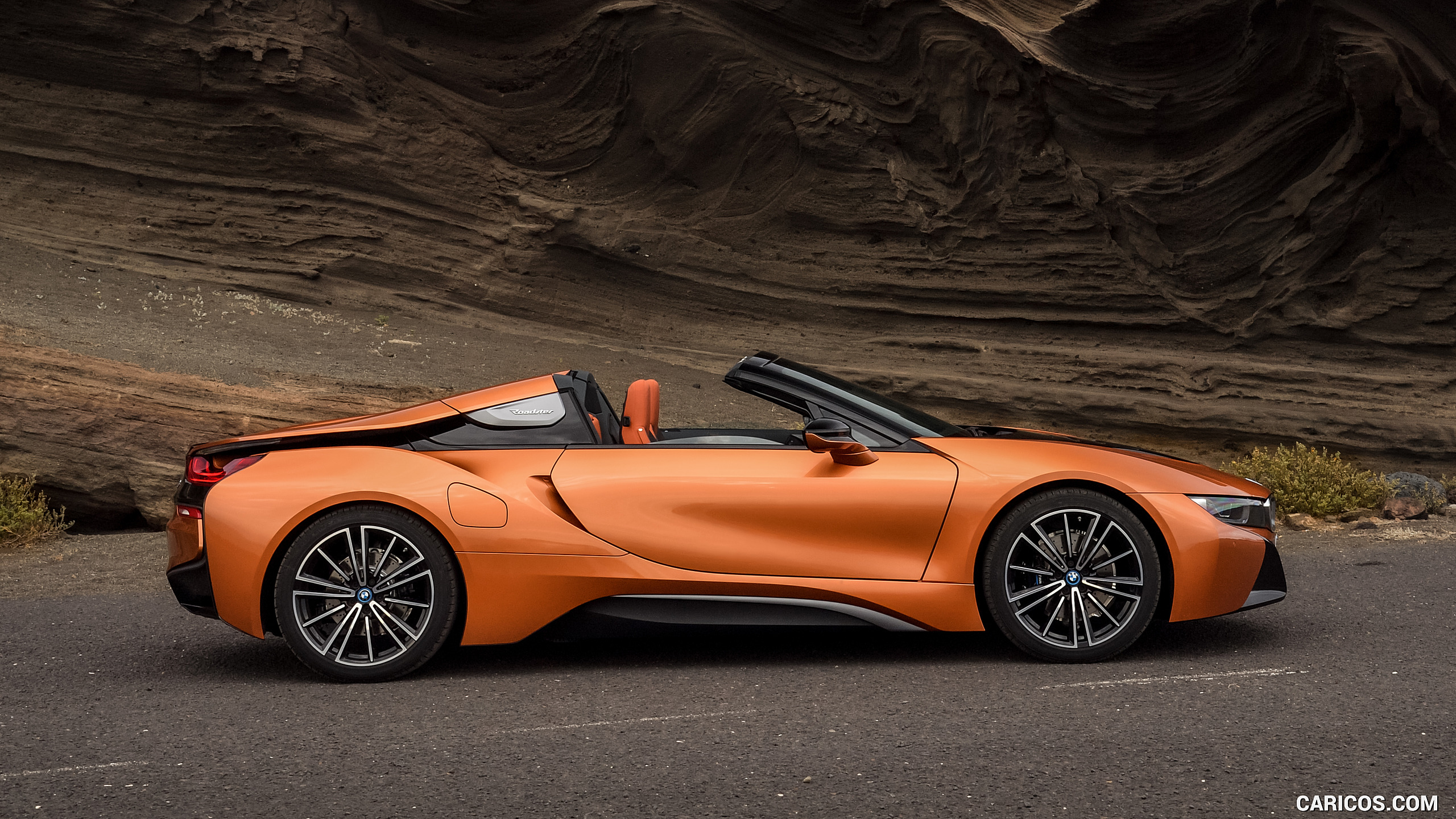 BMW i8 Roadster. HD Wallpaper