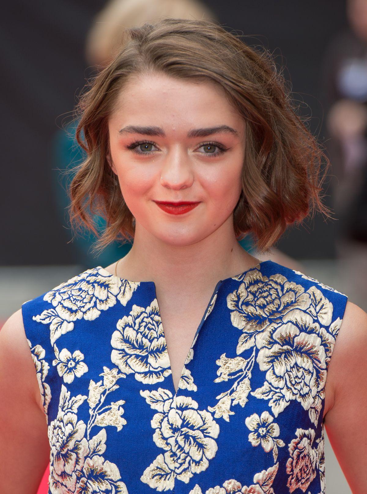 MAISIE WILLIAMS at The Falling Premiere in London