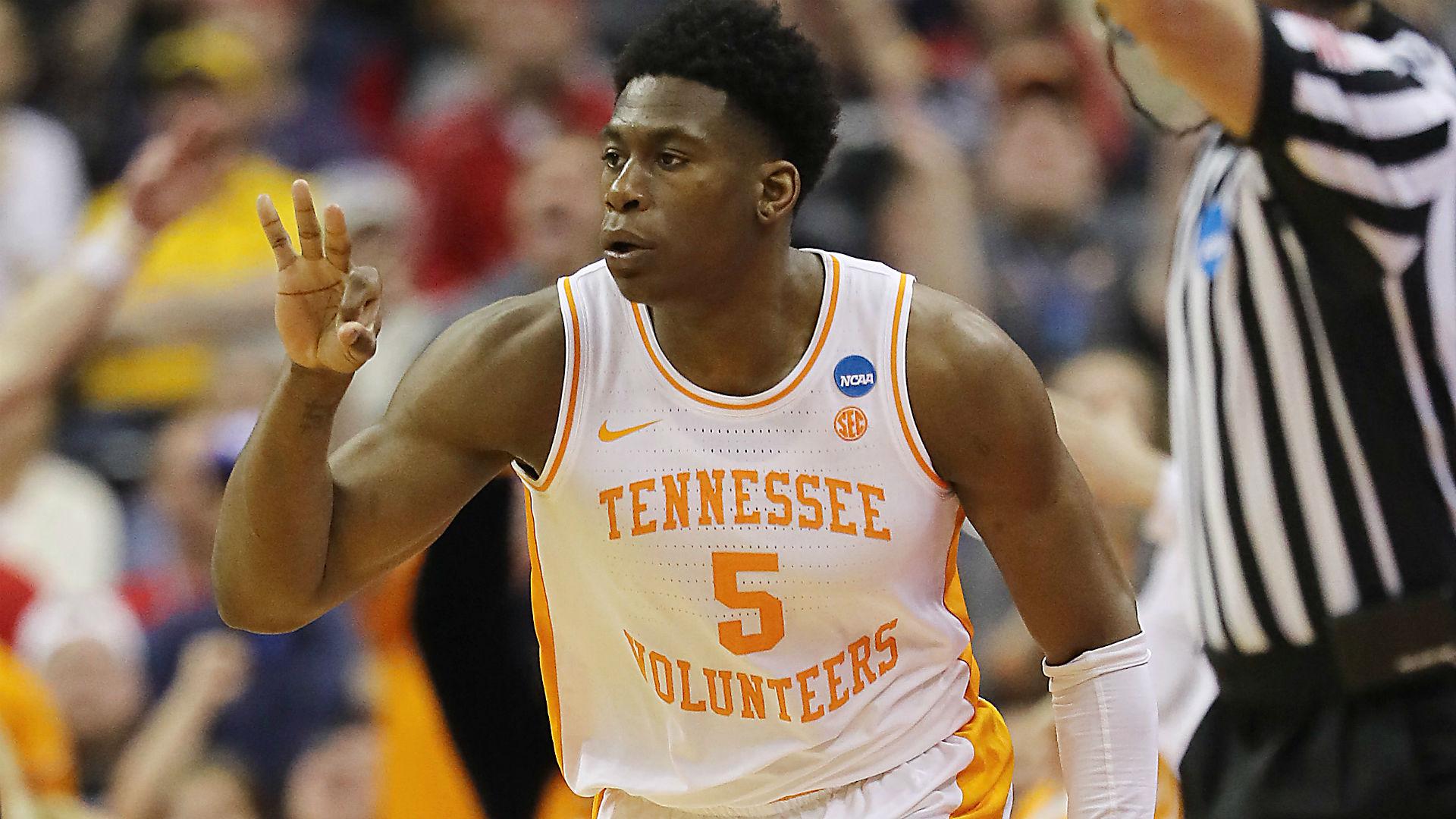 March Madness 2019: Tennessee's Admiral helps right the ship