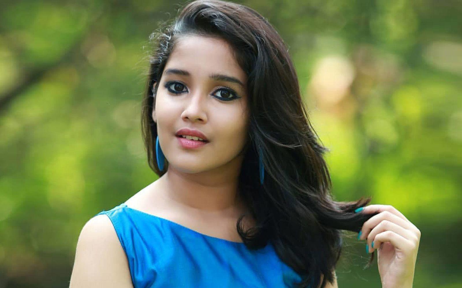 Anikha Surendran Cute Wallpaper. viji. Cute wallpaper, Wallpaper