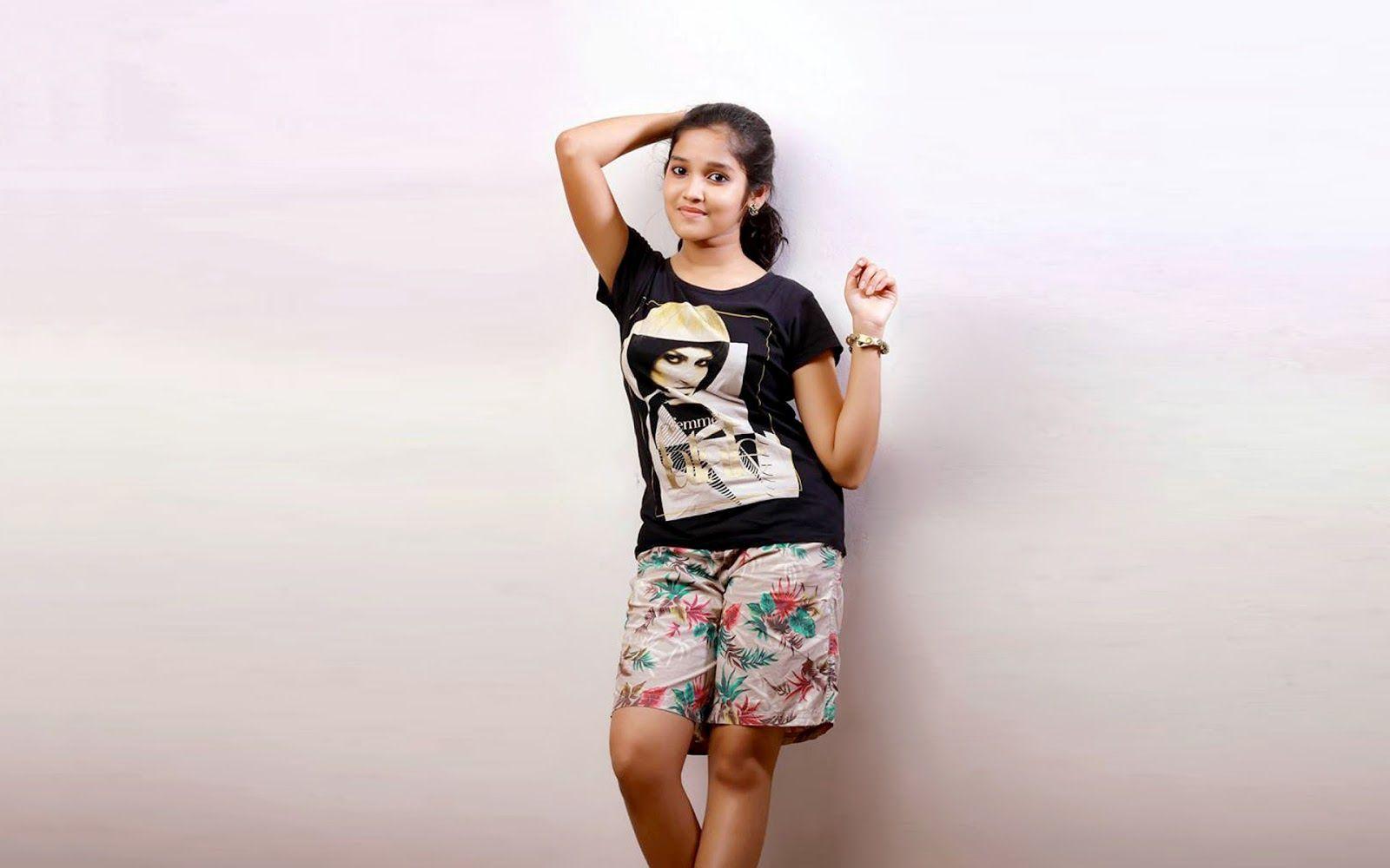 Baby Anikha Surendran HD Wallpaper. viji. HD wallpaper, Wallpaper