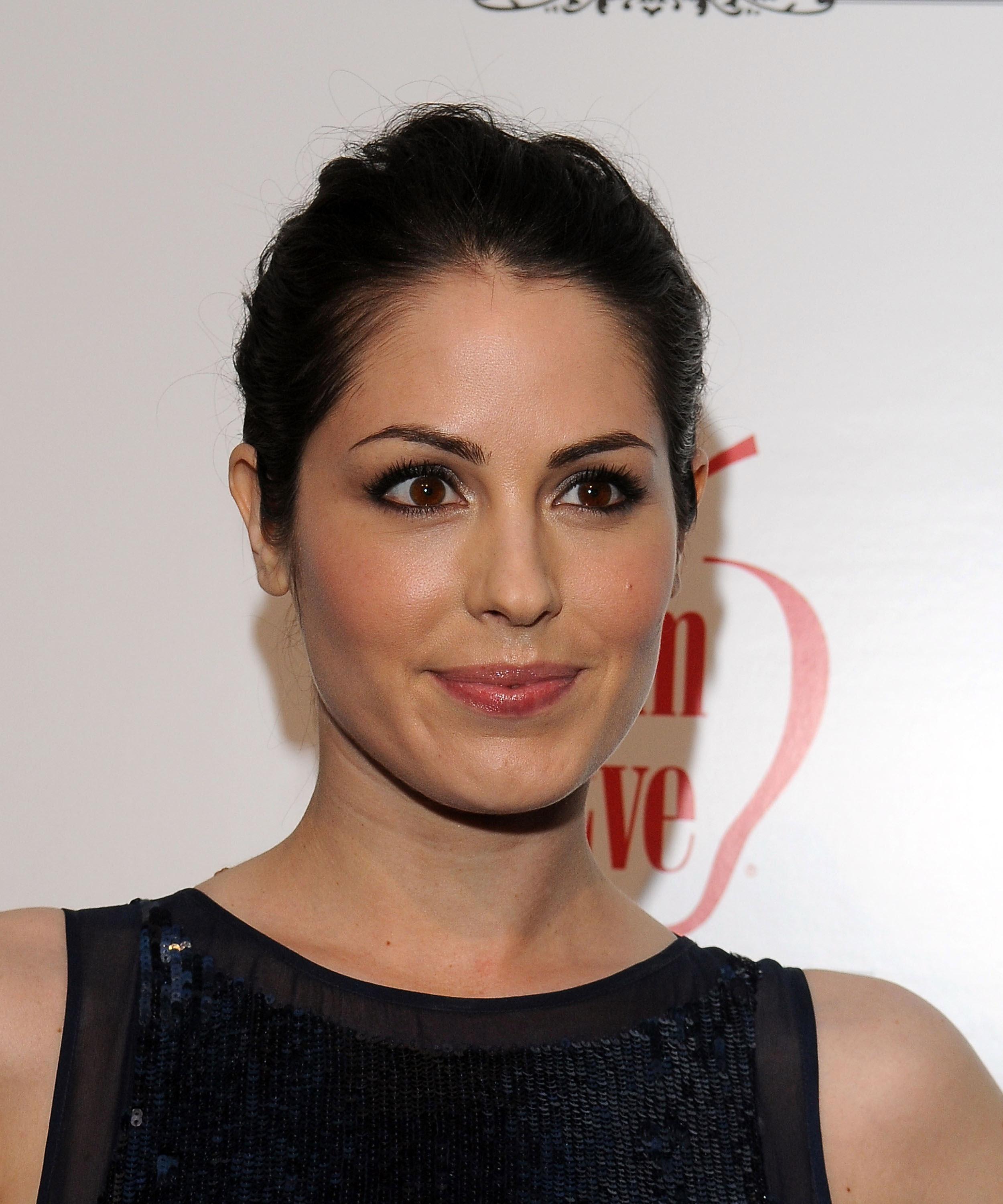 Michelle borth net worth