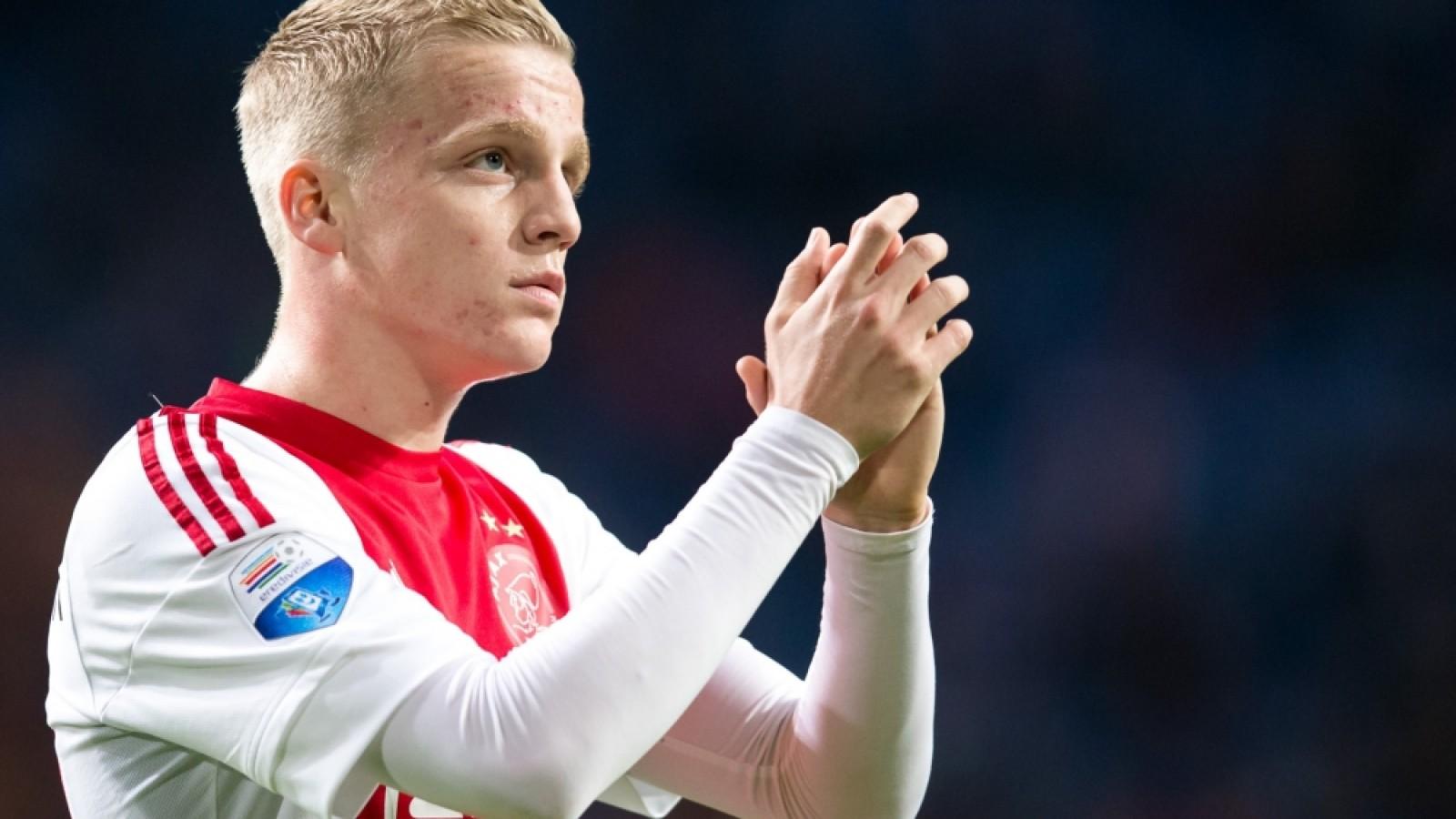 Donny van de Beek vervangt Davy Klaassen bij Ajax