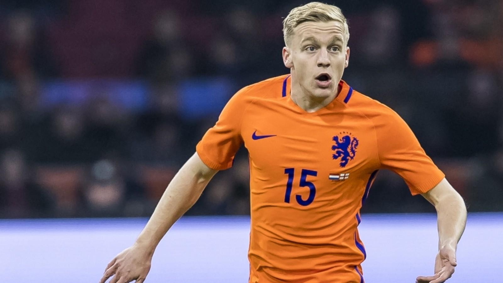 Basisplaats lonkt voor Donny van de Beek