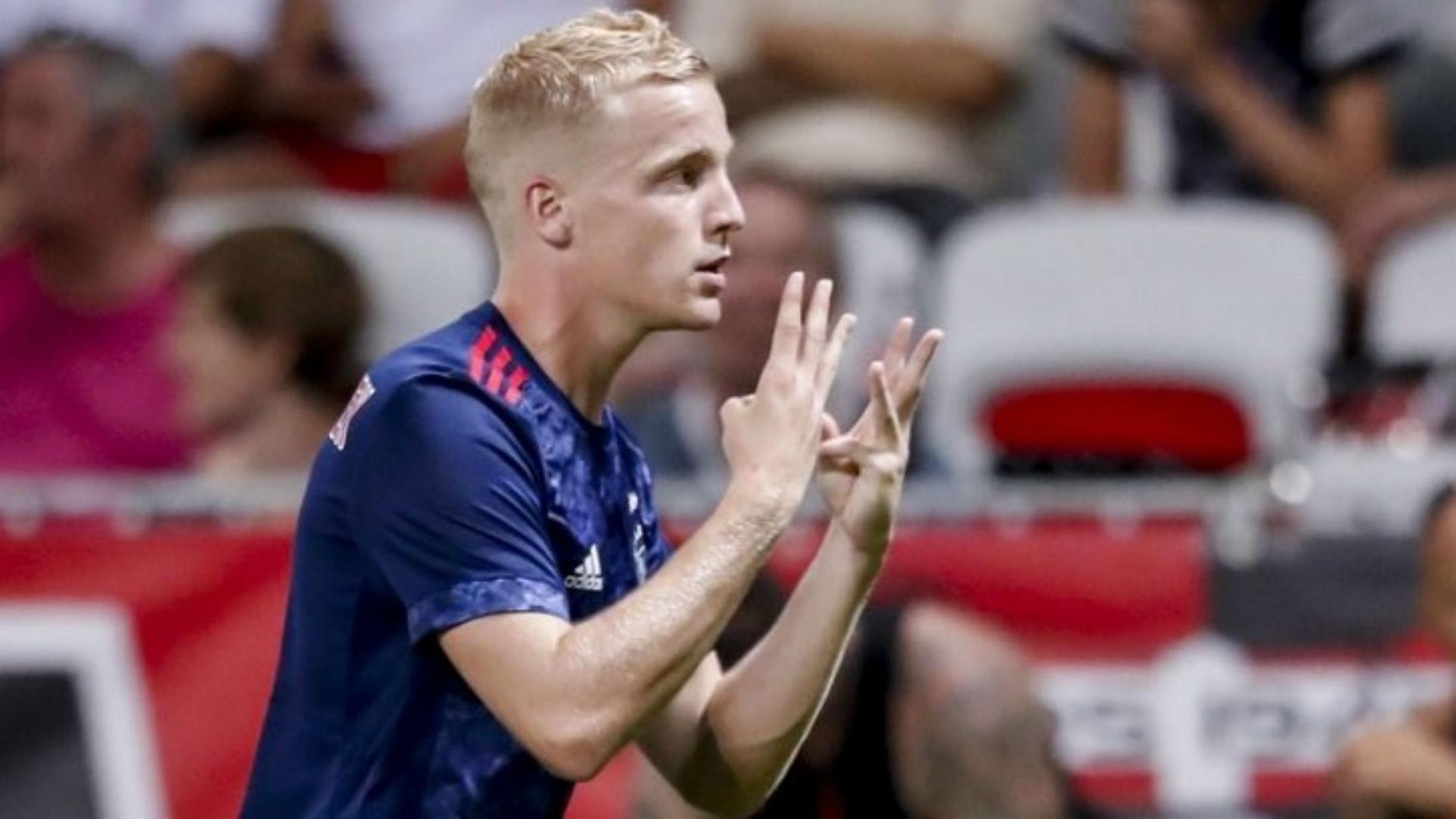 Champions League Review: Van de Beek earns Ajax away goal in Nice