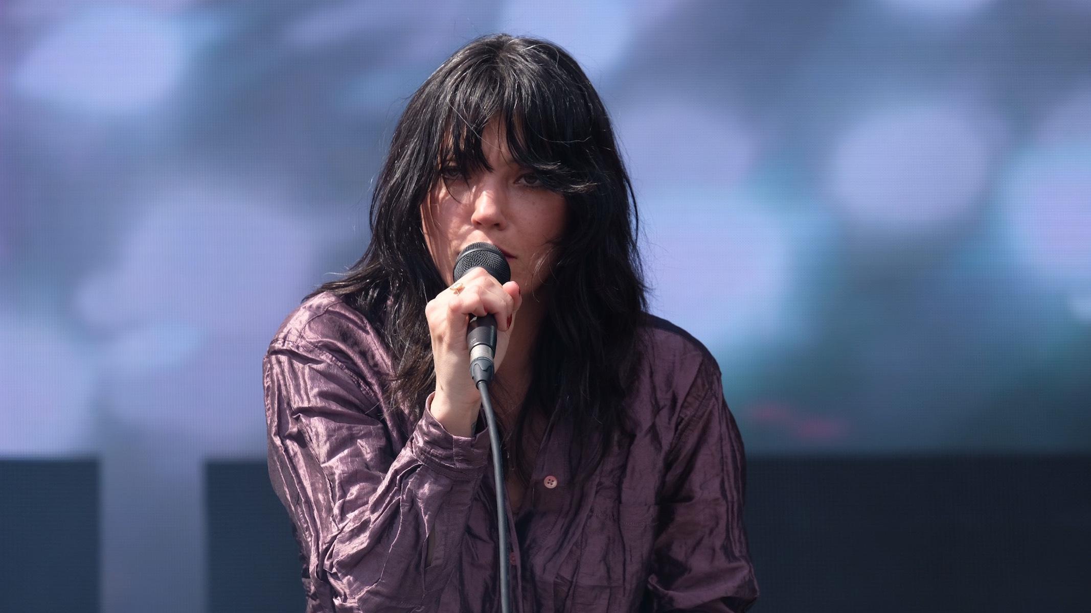 Sharon Van Etten Seventeen Wallpapers Wallpaper Cave