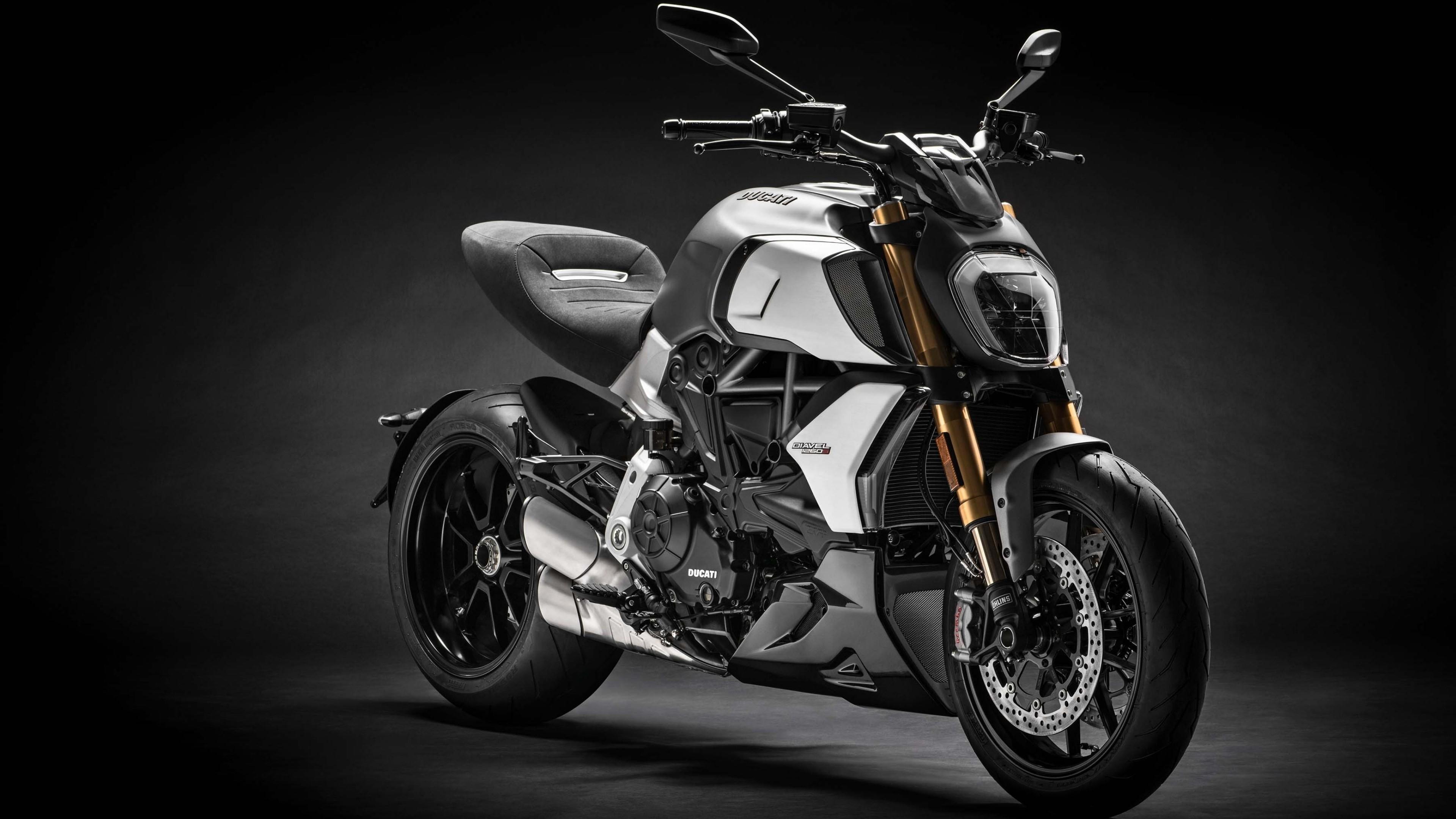 4K Wallpaper of 2019 Ducati Diavel 1260 S Bike