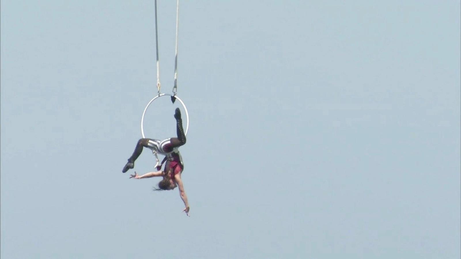 Erendira Wallenda sets world record during aerial stunt