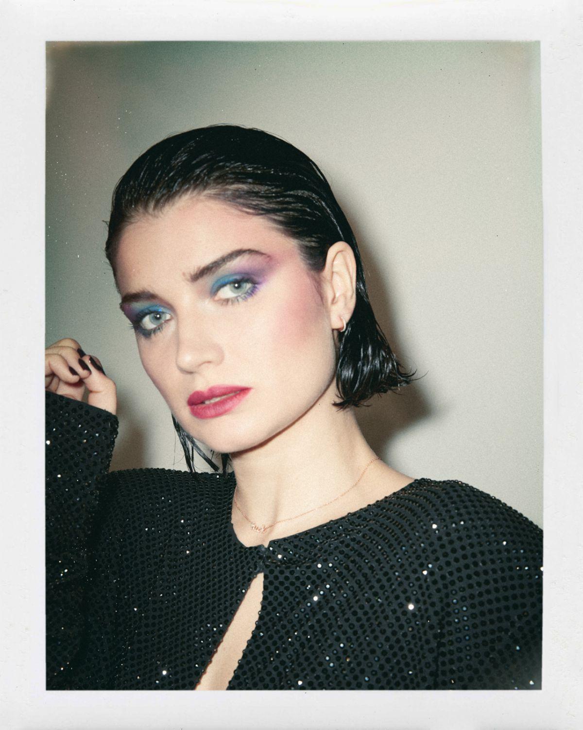 EVE HEWSON for Content Mode Magazine 2018