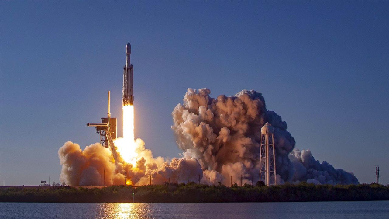 SpaceX Falcon Heavy launch: The world's most powerful rocket