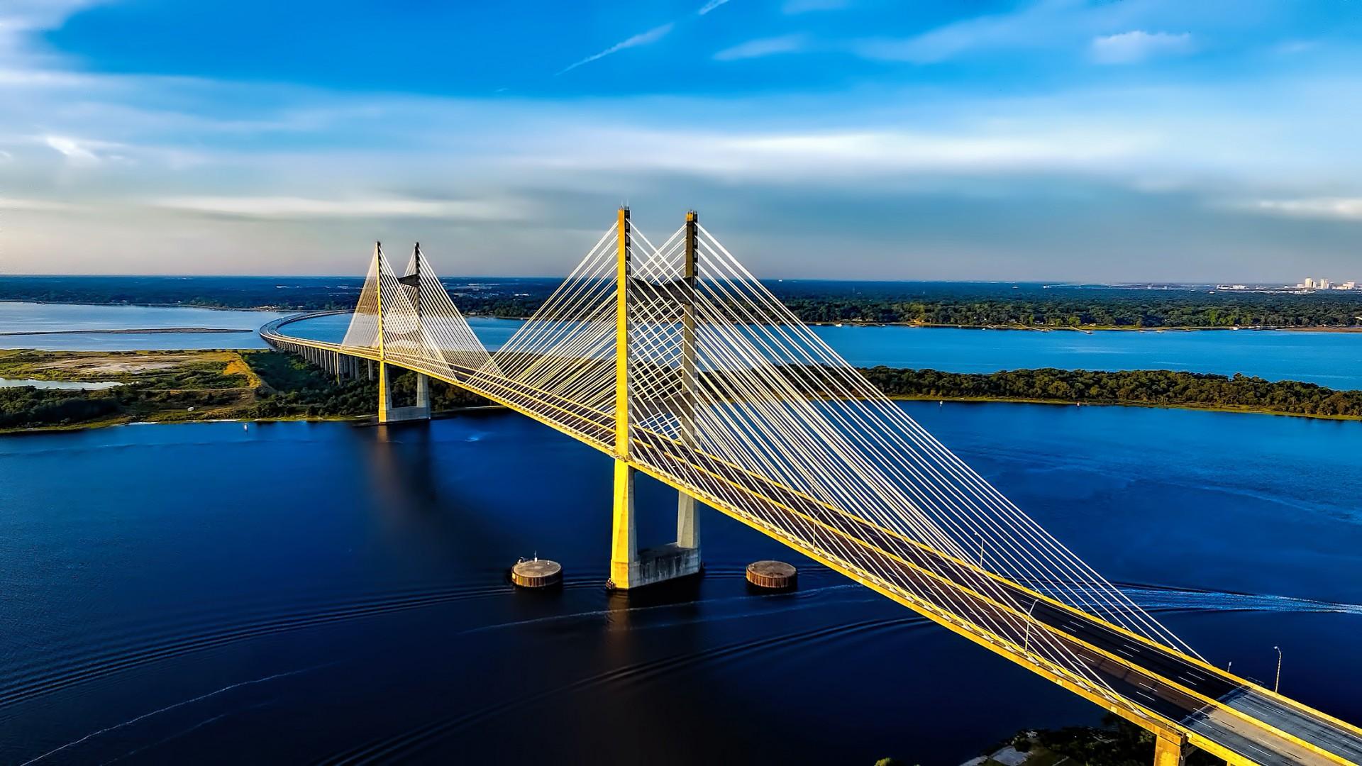 The Dames Point Bridge over the St. Johns River in Jacksonville