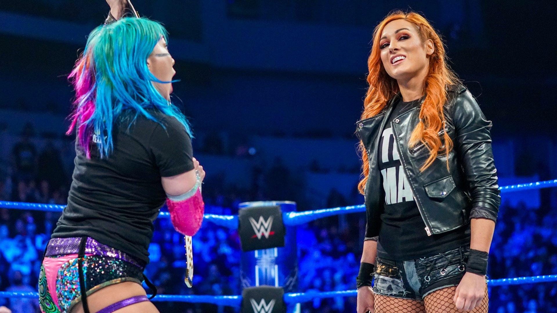 Asuka punches Becky Lynch during heated confrontation: SmackDown