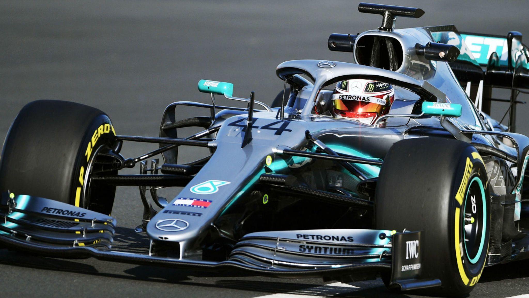 F1 2019: Lewis Hamilton warns he is 'ready to attack'