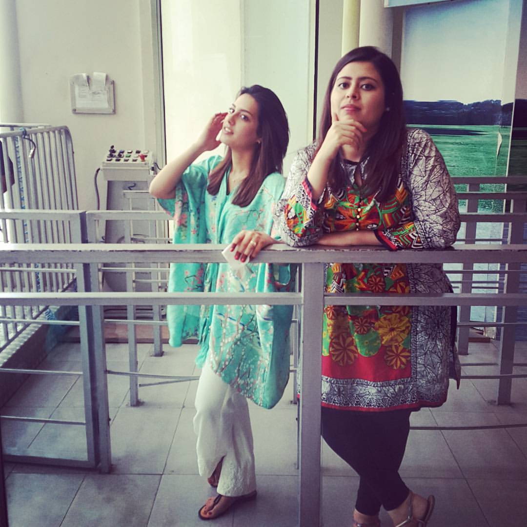 Iqra Aziz's Feet << wikiFeet