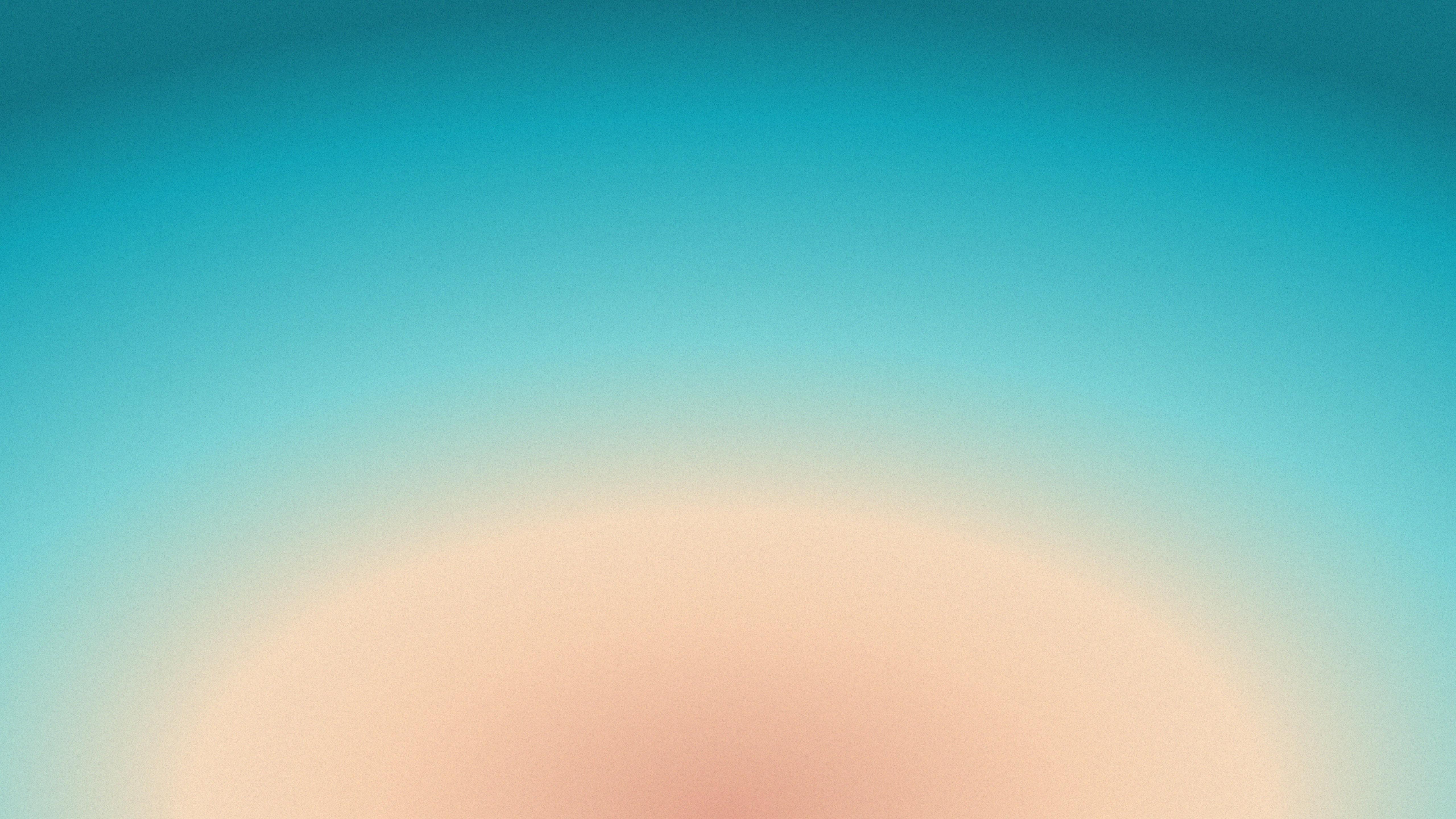 One of the iOS 7 Gradient Wallpaper in 5K and some Noise Overlay