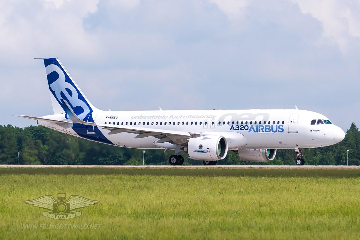 Airbus a320 фото