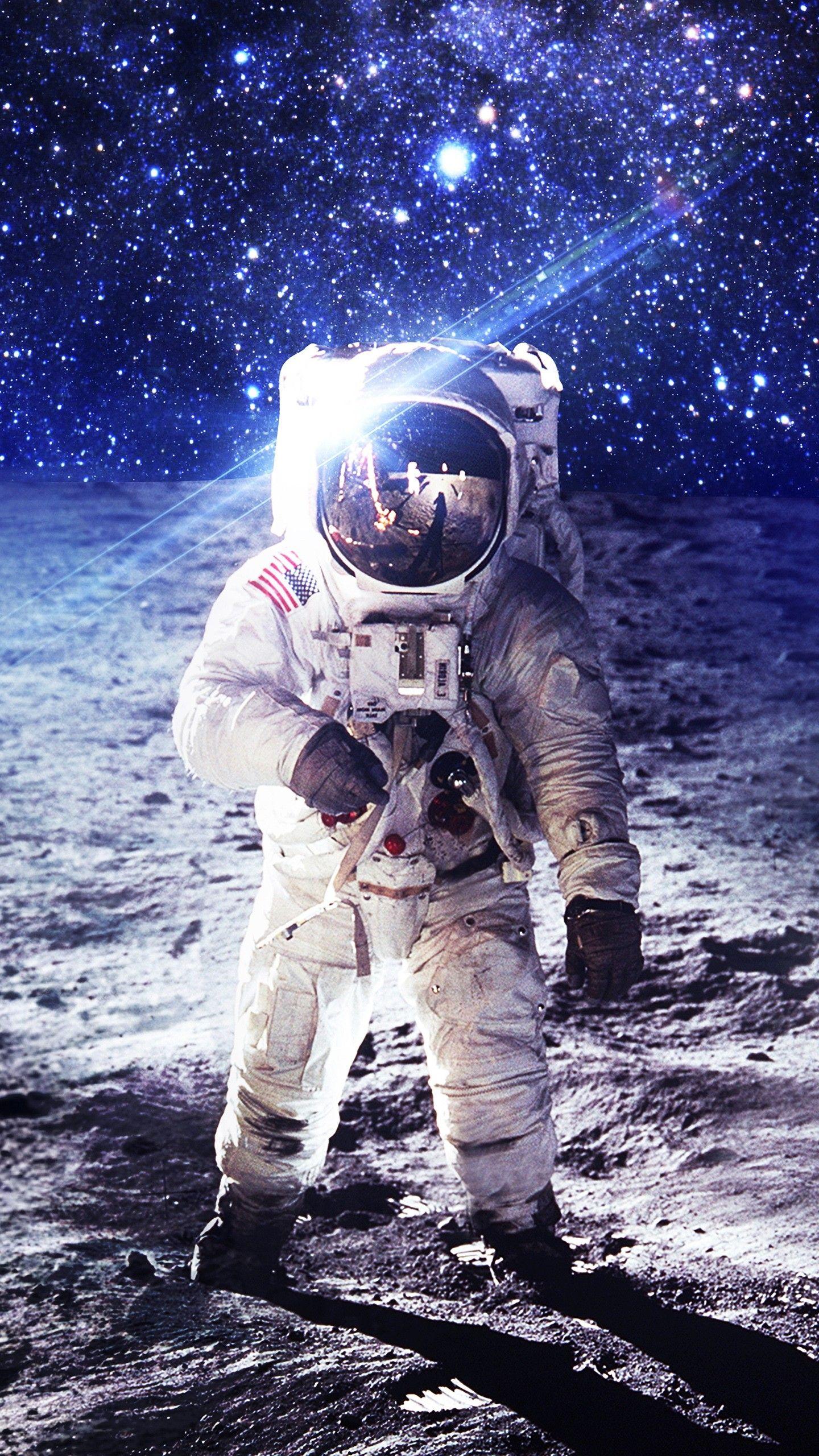 Space #NASA Astronaut on Moon 4K #wallpaper in 2020